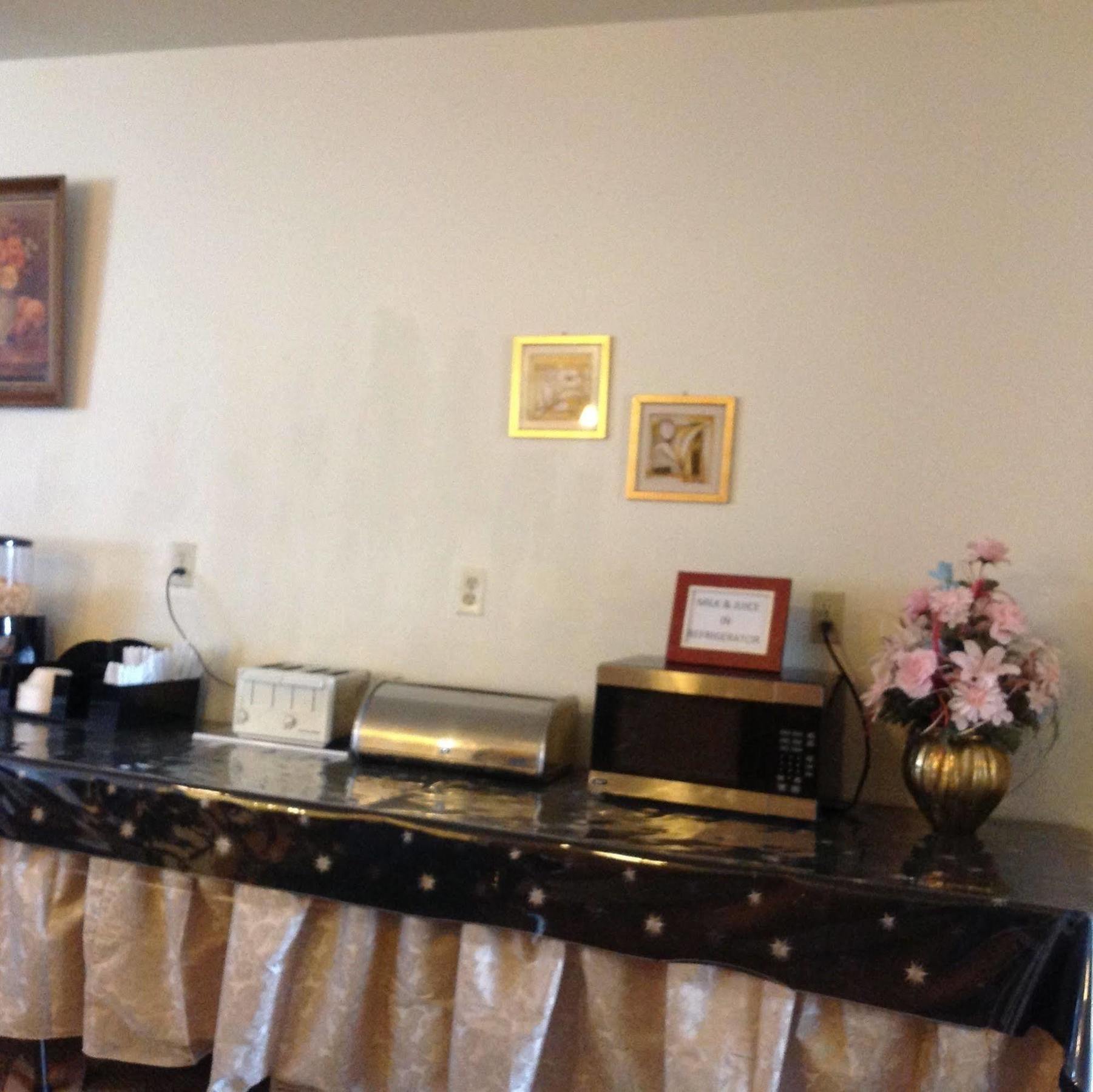Coronado Motel & Rv Park Lindsborg Екстериор снимка