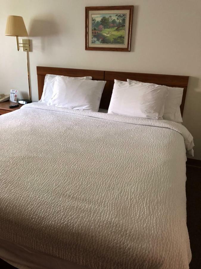 Coronado Motel & Rv Park Lindsborg Екстериор снимка
